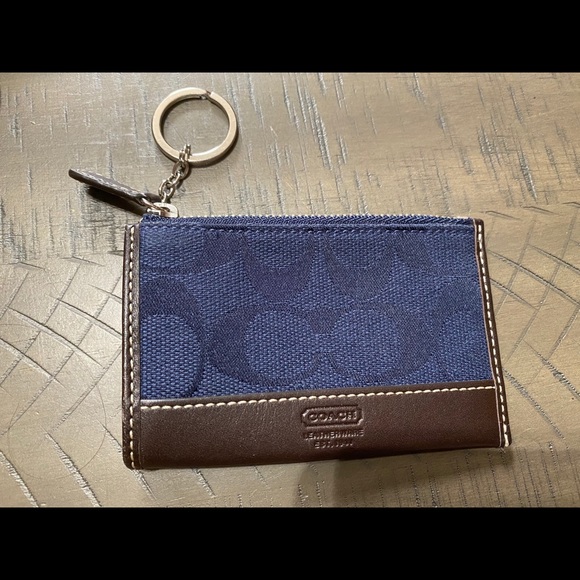 Coach Handbags - Coach change purse